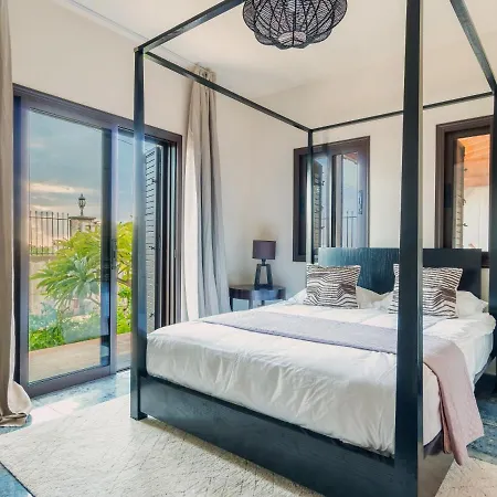 Sanders Ipsonas - Generous With Balcony Villa