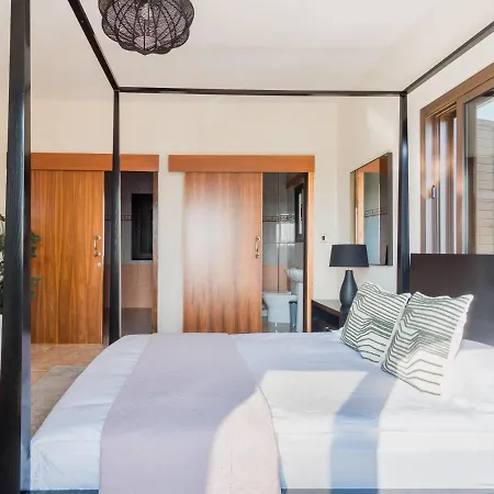Sanders Ipsonas - Generous With Balcony Villa Ypsonas